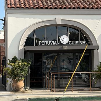 Aji Peruvian Cuisine - Outside view - Peruvian Near Me - Long Beach, California