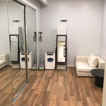 Independence Studio - Dressing Room - Video/Film Production Near Me - Woodland Hills, California Independence Studio - Dressing Room - Video/Film Production Near Me - Woodland Hills, California