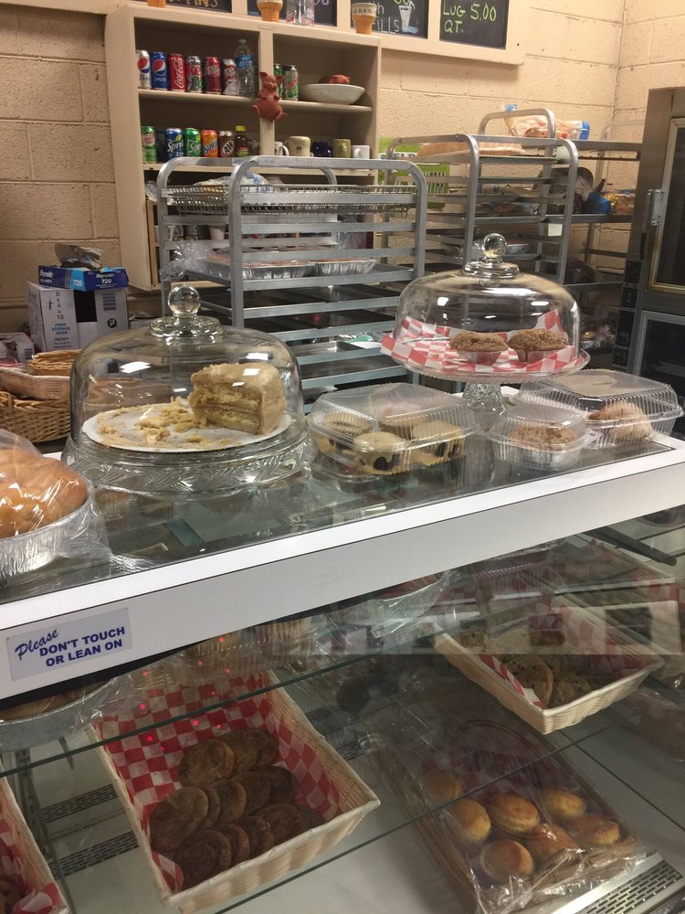 TREATS & TREASURES COUNTRY STORE AT ELLYSON’S GARAGE 22 Photos & 12