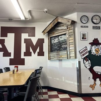 Layne's Chicken Fingers - Dine in - Fast Food Near Me - College Station, Texas