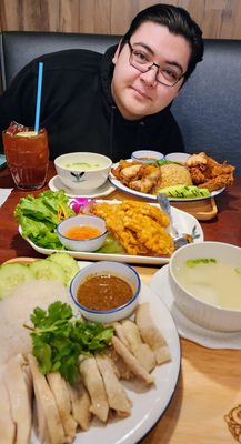 Aroy Mak Thai Food by null