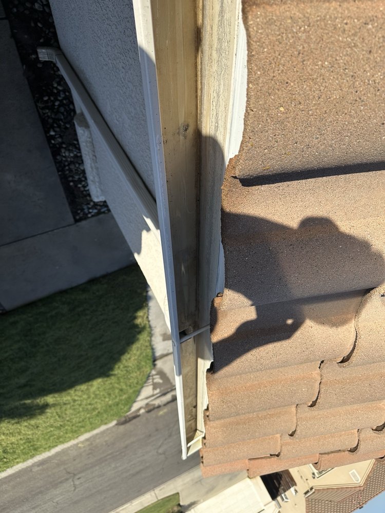 Slide of Sol Solar Cleaning Services