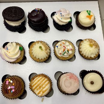 Cupcakin' Bake Shop - One Dozen Mini Cupcakes - Bakeries Near Me - Berkeley, California