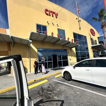 City Kia - Out side front of City Kia. - Car Dealers Near Me - Orlando, Florida City Kia - Out side front of City Kia. - Car Dealers Near Me - Orlando, Florida