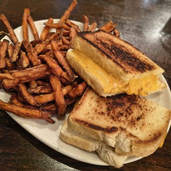 Flying Star Café - Grilled cheese with sweet potato fries - Bakeries Near Me - Albuquerque, New Mexico
