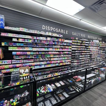 HOTSPOT SMOKE & VAPE - Updated May 2026 - 26 Photos - 2111 N Jackson St,  Tullahoma, Tennessee - Vape Shops - Phone Number - Yelp