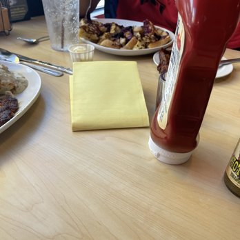 Two Chicks - Breakfast & Brunch Near Me - Reno, Nevada Two Chicks - Breakfast & Brunch Near Me - Reno, Nevada
