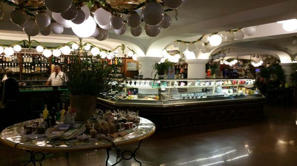 Bar Calise by null