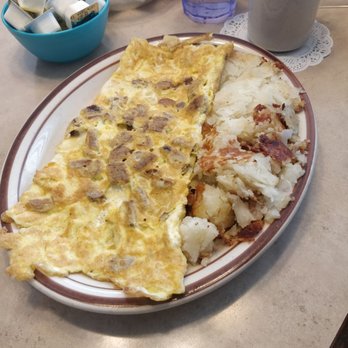 Mac's Restaurant - Sausage omlet with hashbrown - Diners Near Me - Park Ridge, Illinois