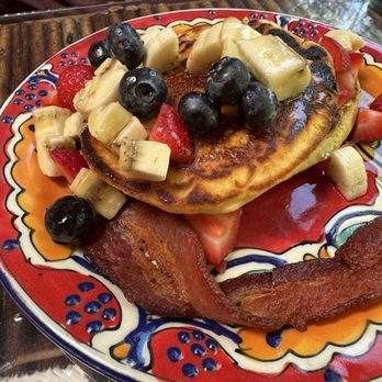 Adobe and Pines Inn - Pancakes the first day - Bed & Breakfast Near Me - Taos, New Mexico
