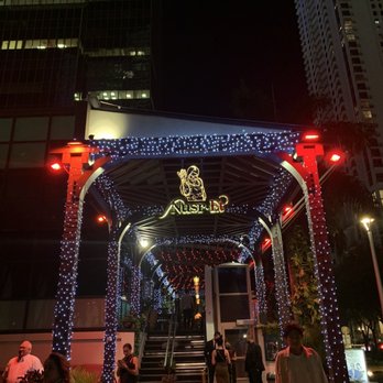Nusr-Et Steakhouse - Steakhouses Near Me - Miami, Florida