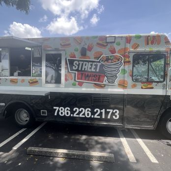 Street Twist - Food Trucks Near Me
