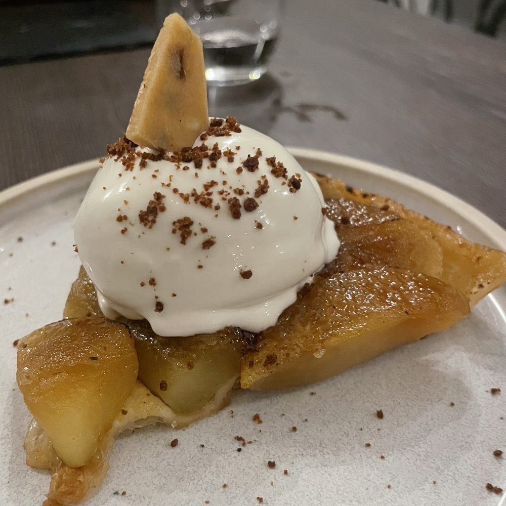 Marmalade - Apple tart - Hotels Near Me - Portree, HLD