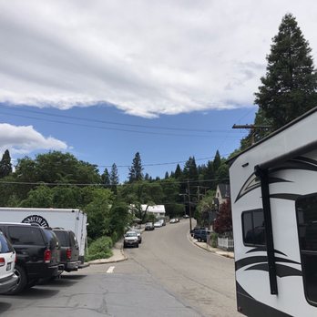 Dunsmuir Tire Service - Tires Near Me - Dunsmuir, California Dunsmuir Tire Service - Tires Near Me - Dunsmuir, California