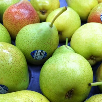 Damavand Market - a pile of pears - Grocery Near Me - Fremont, California