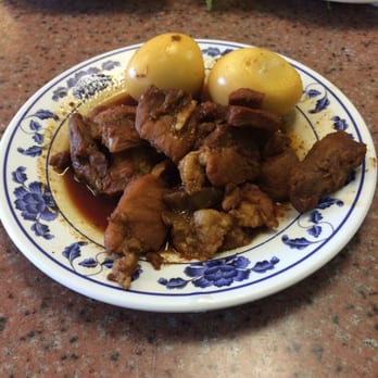 Van's Restaurant - Thit kho trung (pork and egg in caramel sauce) - Vietnamese Near Me - Garden Grove, California