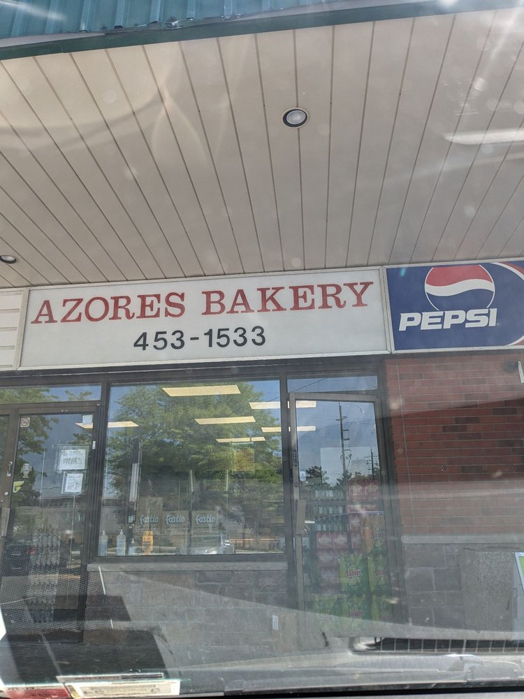 Azores Bakery Logo