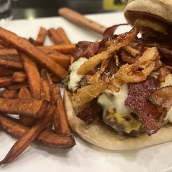 JR's Chophouse B&B - Chophouse burger and sweet potato fries.