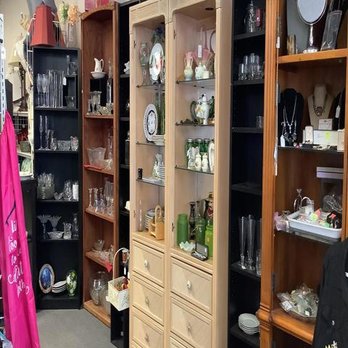 Trendy Resale - Thrift Stores Near Me - Hudson, Florida