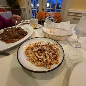 Villa D'Aqua - Side of pasta with marinara, the taste of oregano was overwhelming - Italian Near Me - Bellmore, New York Villa D'Aqua - Side of pasta with marinara, the taste of oregano was overwhelming - Italian Near Me - Bellmore, New York