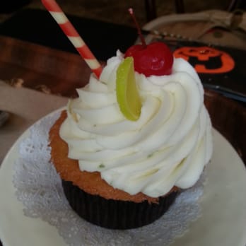 Clifton's Republic - Cupcake...looked good but very dry! - Bars Near Me - Los Angeles, California