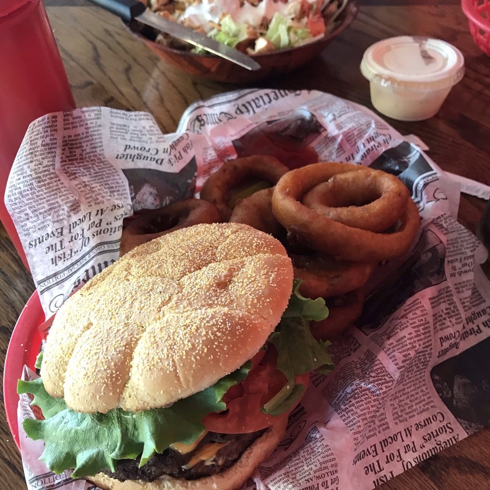 Crawford's Restaurant - Double cheeseburger with onion rings and grilled chicken salad - American Near Me - Cowpens, South Carolina Crawford's Restaurant - Double cheeseburger with onion rings and grilled chicken salad - American Near Me - Cowpens, South Carolina
