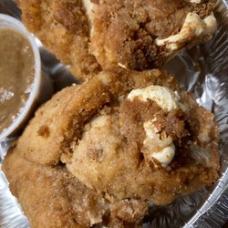 Moms Kitchen To Go - Stuffed ChickenGravy Side