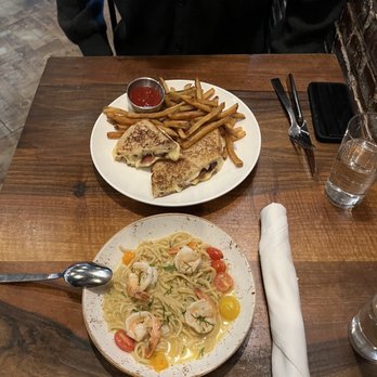 Tessa - Shrimp Scampi Grilled Cheese - New American Near Me - New York, New York Tessa - Shrimp Scampi Grilled Cheese - New American Near Me - New York, New York
