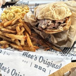Pulled Pork Sandwich Meal