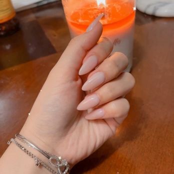Nail Lounge and Spa - Day Spas Near Me - Hurst, Texas
