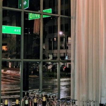 Olivers - Looking outside, Oliver's Lounge - Lounges Near Me - Seattle, Washington Olivers - Looking outside, Oliver's Lounge - Lounges Near Me - Seattle, Washington