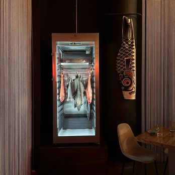 Jinsei Motto - Interior - IG @bougiefoodieboi - Sushi Bars Near Me - Chicago, Illinois