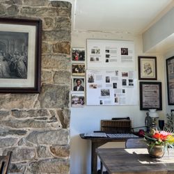 Orlean Market & Pub - Inside