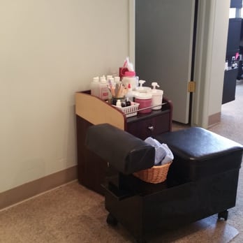 Oak Street Spa - Stool and tools to do the pedicure - Skin Care Near Me - Fort Collins, Colorado Oak Street Spa - Stool and tools to do the pedicure - Skin Care Near Me - Fort Collins, Colorado
