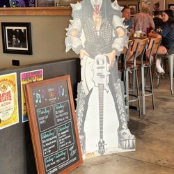 Freedom Brothers Pizzeria & Alehouse