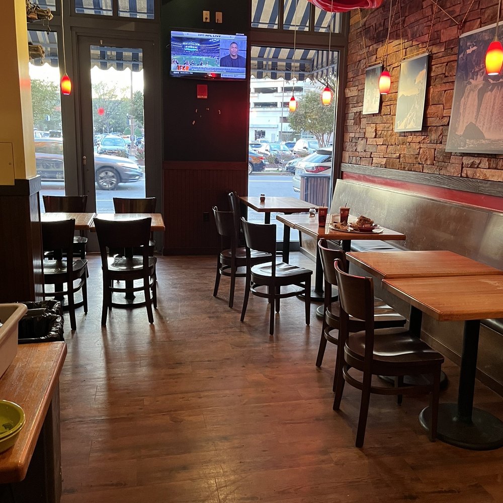 Extreme Pizza - Arlington - a view of the dining area - Pizza Near Me - Arlington, Virginia Extreme Pizza - Arlington - a view of the dining area - Pizza Near Me - Arlington, Virginia