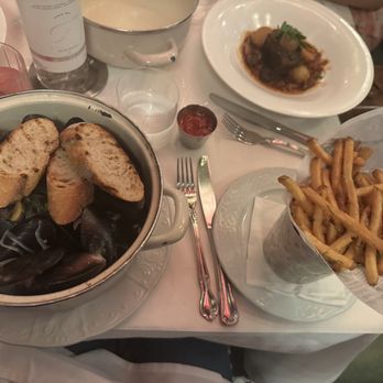 Annabelle Brasserie - Moules Frites - French Near Me - Houston, Texas Annabelle Brasserie - Moules Frites - French Near Me - Houston, Texas