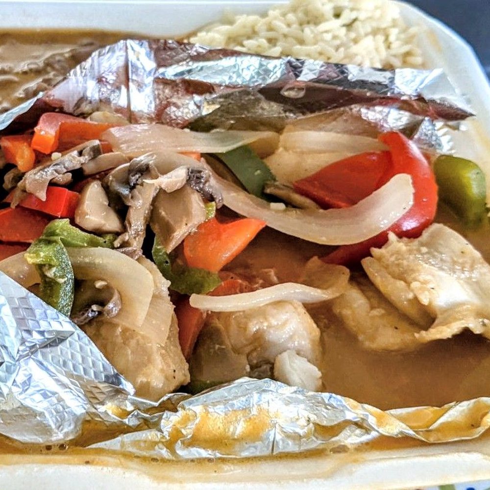 El Muchacho Alegre - Filet Veracruzano takeout portion with beans instead of salad - Bars Near Me - Renton, Washington El Muchacho Alegre - Filet Veracruzano takeout portion with beans instead of salad - Bars Near Me - Renton, Washington
