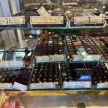 Sweet Paradise Maui - Chocolates - Desserts Near Me - Wailea, Hawaii