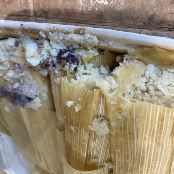The Original Tamale - Frijol y queso (bean and cheese) - Mexican Near Me - Los Angeles, California