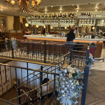 Pomeroy - French Near Me - Winnetka, Illinois