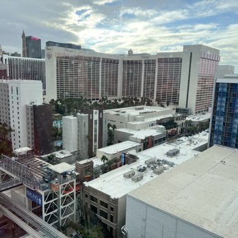 The High Roller - View from the pod - Amusement Parks Near Me - Las Vegas, Nevada