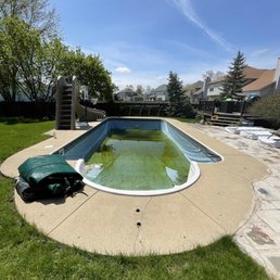 Adams Pool - The old liner - Pool & Hot Tub Service Near Me - Naperville, Illinois