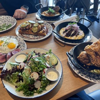 Tupelo Honey - Wide variety of exquisite dishes - Southern Near Me - Omaha, Nebraska Tupelo Honey - Wide variety of exquisite dishes - Southern Near Me - Omaha, Nebraska