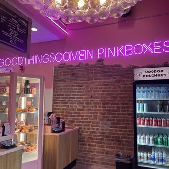 Voodoo Doughnut - Pink boxes - Donuts Near Me - Los Angeles, California Voodoo Doughnut - Pink boxes - Donuts Near Me - Los Angeles, California