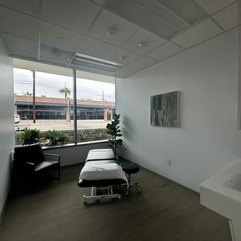 Aspire Physical Therapy & Sports Performance - Treatment Room 2 - Physical Therapy Near Me - Pasadena, California Aspire Physical Therapy & Sports Performance - Treatment Room 2 - Physical Therapy Near Me - Pasadena, California
