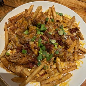 Miller's Ale House - Zinger's Mountain Melt - Sports Bars Near Me - Gainesville, Florida