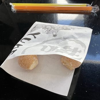 Yume Fl - This is a mochi doughnut I couldn't wait to sample it - Ramen Near Me - Cutler Bay, Florida
