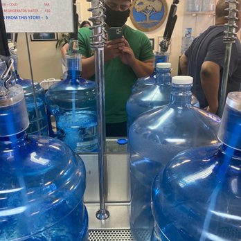 Water Well - Busy day - Ice Cream & Frozen Yogurt Near Me - Phoenix, Arizona Water Well - Busy day - Ice Cream & Frozen Yogurt Near Me - Phoenix, Arizona