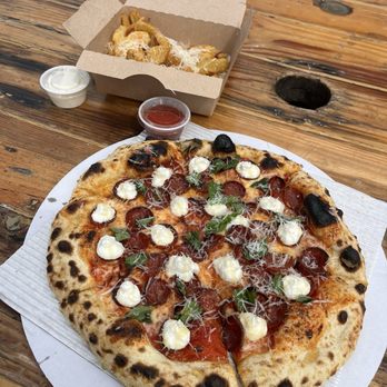 Gravity Sourdough - Pizza & fries - Pizza Near Me - Charlotte, North Carolina Gravity Sourdough - Pizza & fries - Pizza Near Me - Charlotte, North Carolina